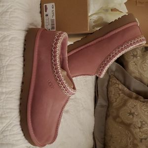 Pink Ugg Slippers NWT
